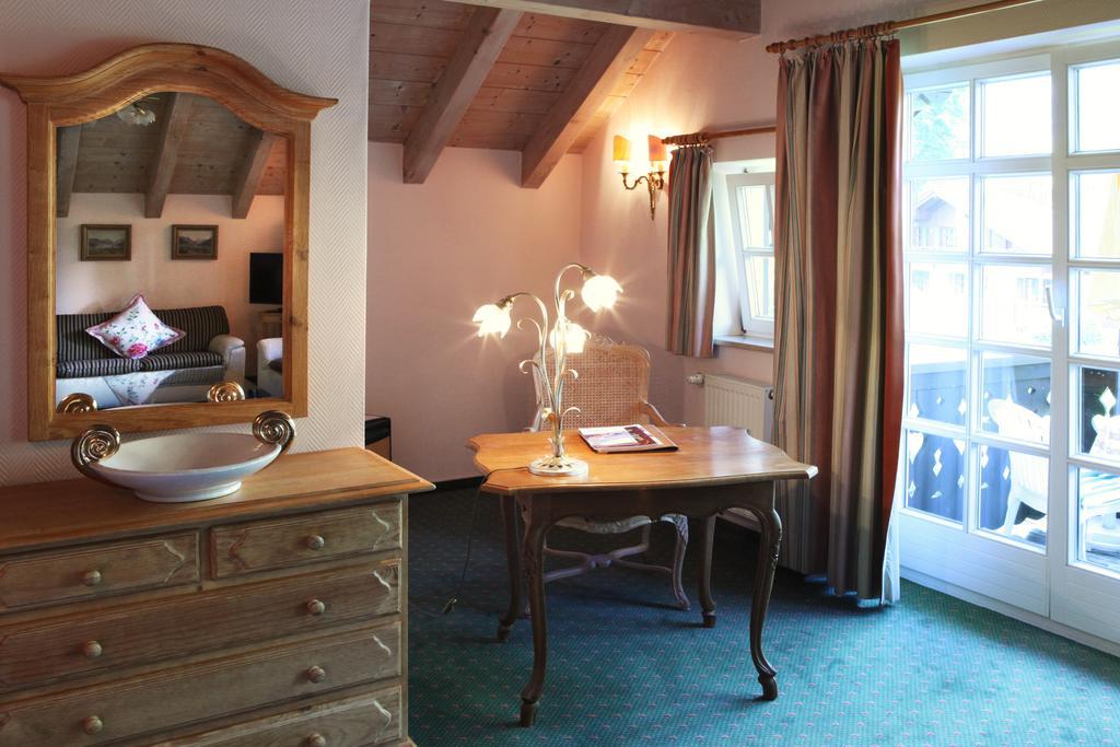 Hotel Edelweiss Garni Garmisch-Partenkirchen Phòng bức ảnh